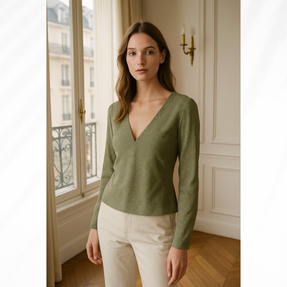 Abercrombie & Fitch Green White Polka Dot Long Sleeve V Neck Top Medium